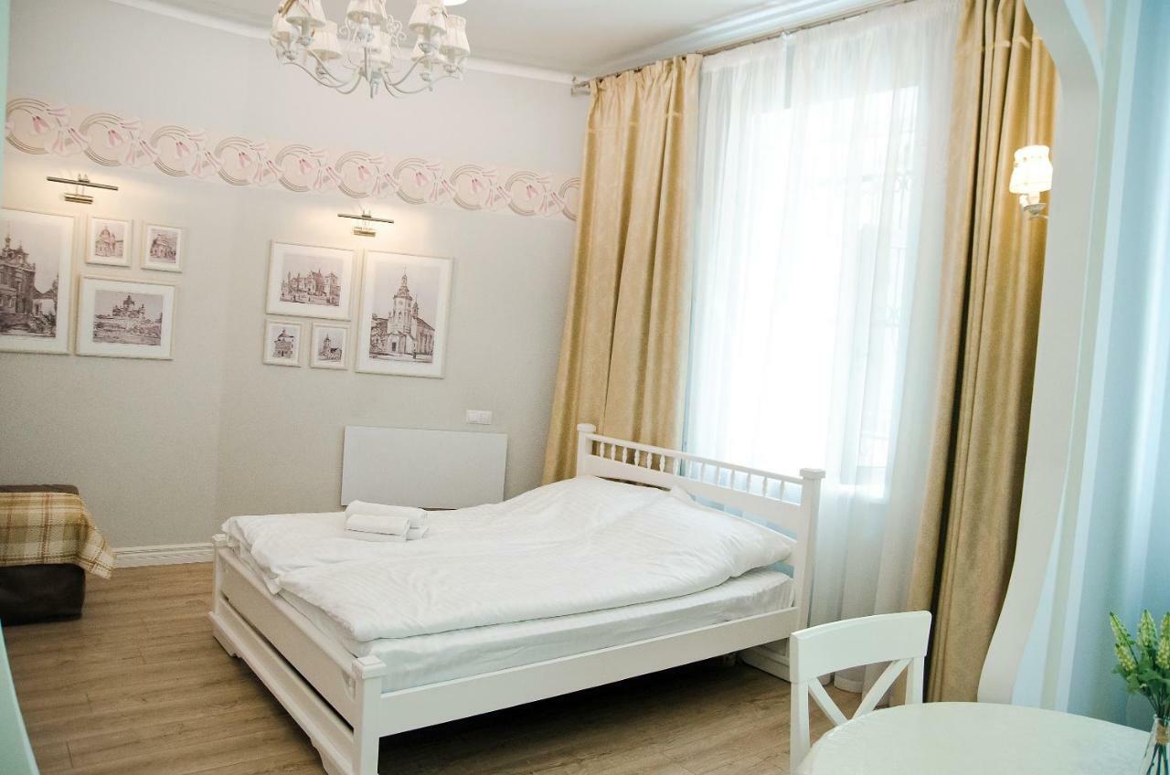 Deluxe Appartment In The City Center Львів Екстер'єр фото